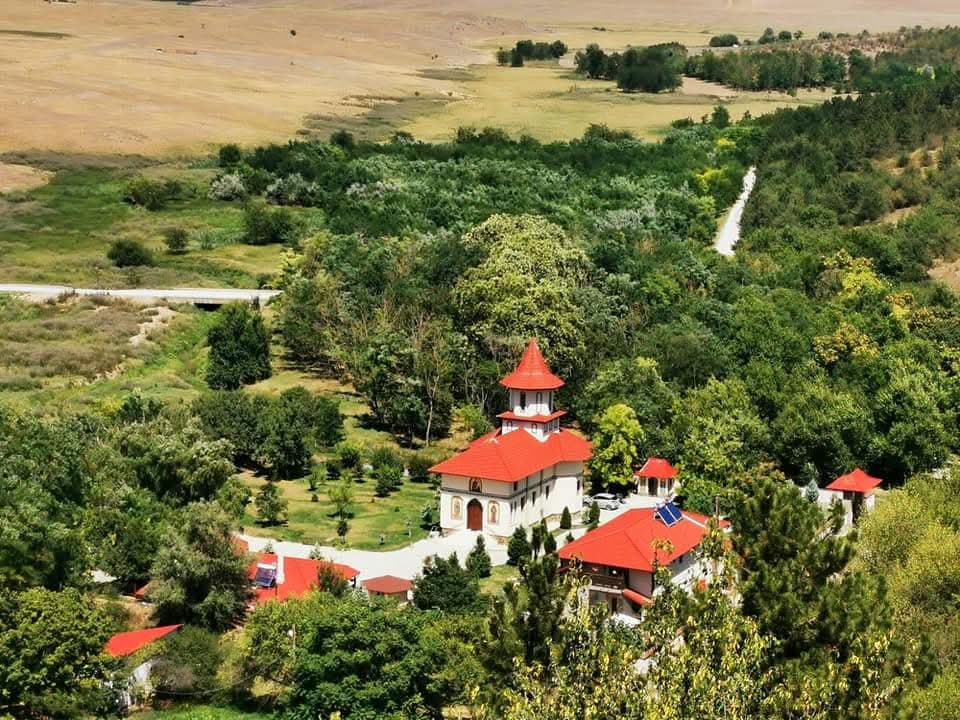 Galerie foto mănăstire 23
